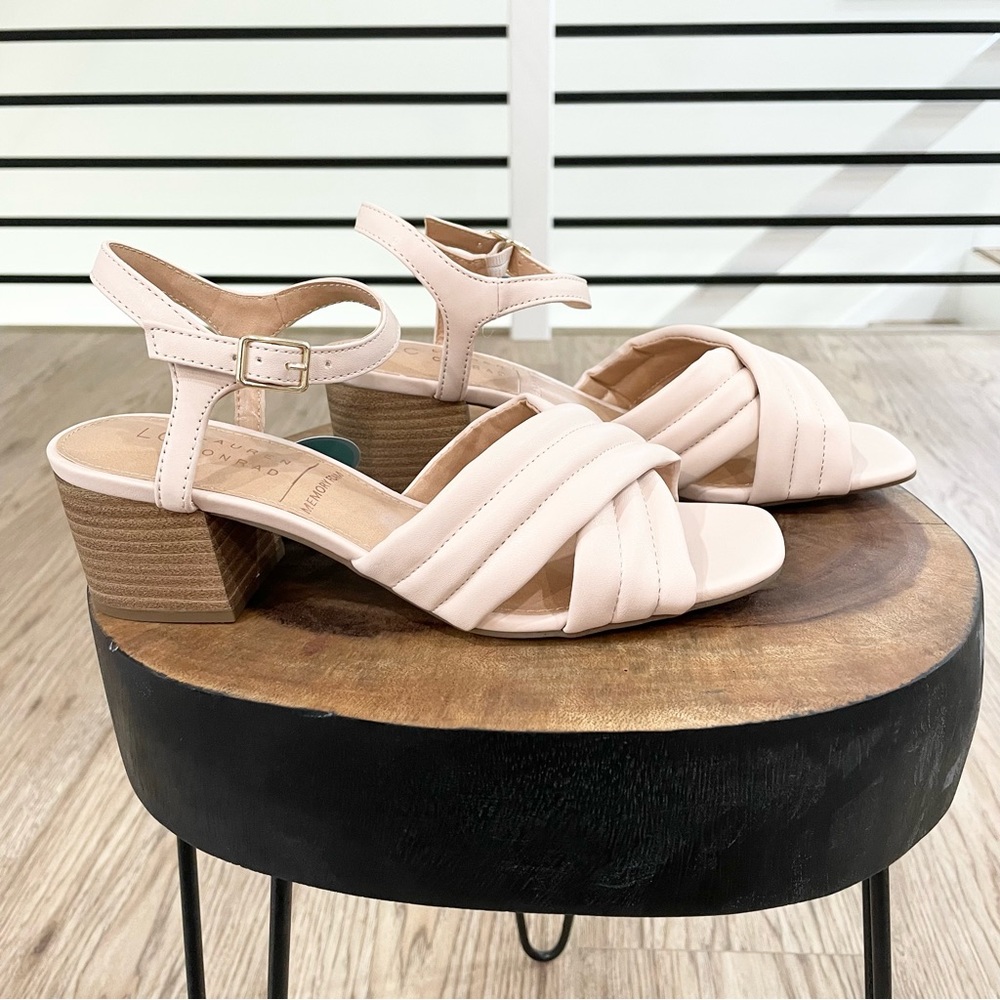 7 9 9.5 NWT neutral plush pink tan faux leather kitten heel memory foam